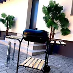 Maison Privative Jacuzzi Sauna Salle De Jeux