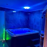 Maison Privative Jacuzzi Sauna Salle De Jeux Prázdninový dům