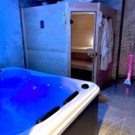 Maison Privative Jacuzzi Sauna Salle De Jeux Casa vacanze *