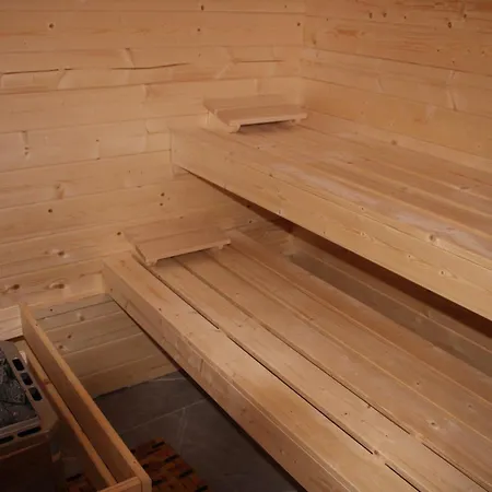Maison Privative Jacuzzi Sauna Salle De Jeux Дом отдыха *