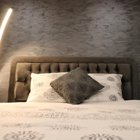 Maison Privative Jacuzzi Sauna Salle De Jeux