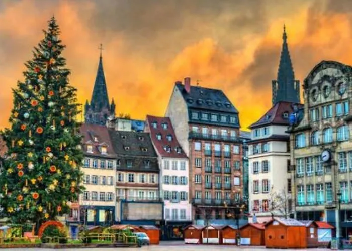 Dom wakacyjny Maison Privative Jacuzzi Sauna Salle De Jeux *