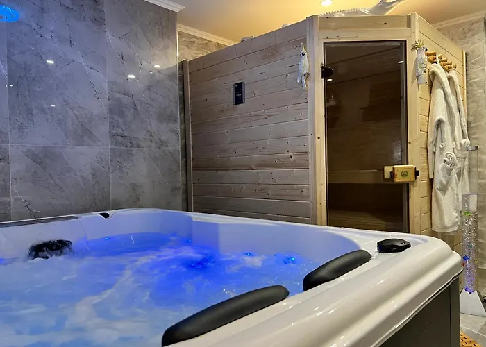 Maison Privative Jacuzzi Sauna Salle De Jeux Σπίτι διακοπών